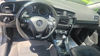 Volkswagen Golf Gris 2244 HXJ