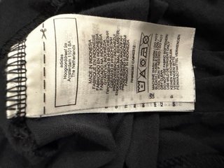 T-shirt Adidas nera taglia S