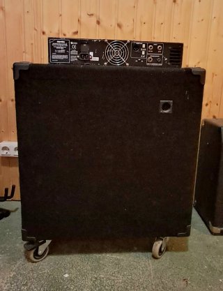 Cabezal Hartke HA2500 250W + Pantalla de regalo.