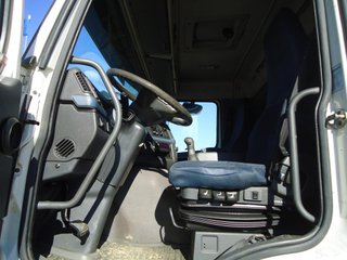 Volvo FM 12.380-CAMIONES PORTAMAQUINARIAS