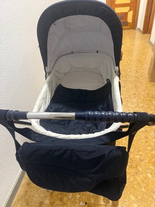 Cochecito y sillita de bebé