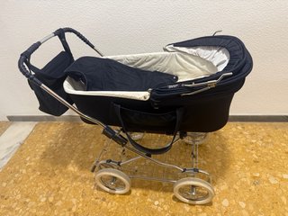 Cochecito y sillita de bebé