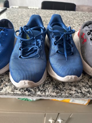Lote 3 pares zapatillas Under Armour