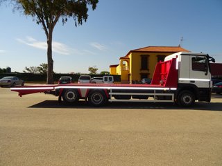 Volvo ACTROS 2544-CAMIONES PORTAMAQUINARIAS