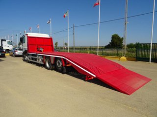 Volvo ACTROS 2544-CAMIONES PORTAMAQUINARIAS
