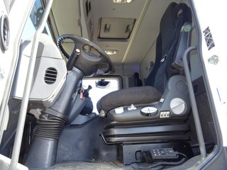 Volvo ACTROS 2544-CAMIONES PORTAMAQUINARIAS