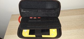 Nintendo Switch Lite Amarillo