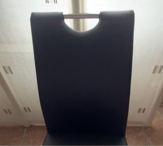 MAISONS DU MONDE.Pack 4 sillas CANTILEVER negras