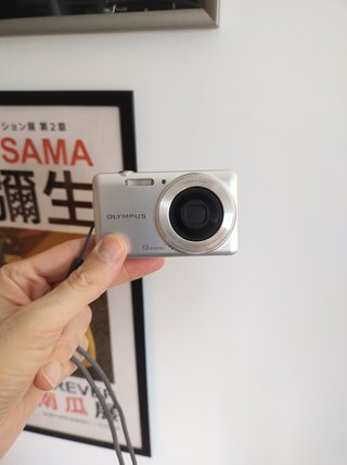 Olympus VG-110 12 MP Digicam Sensore CCD + SD card