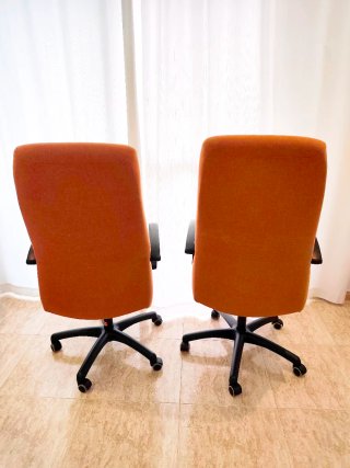 2 sillas de oficina premium de tela (ruedas nuevas