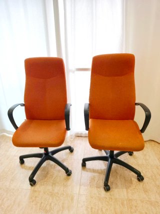 2 sillas de oficina premium de tela (ruedas nuevas