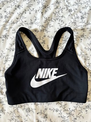 Lote de sujetadores deportivos Nike
