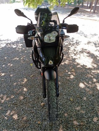 BMW G 650 GS Negra