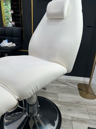 Camilla Profesional Estética/Pedicura Blanca