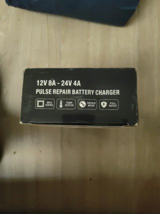 Cargador Batería Coche 12V-24V 4A