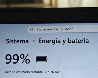Portátil pc LENOVO - i5, 12GB RAM, 250GB SSD