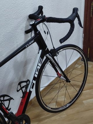 Bicicleta Cube Carbono Talla 58