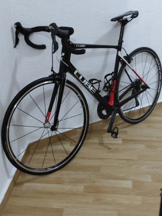 Bicicleta Cube Carbono Talla 58