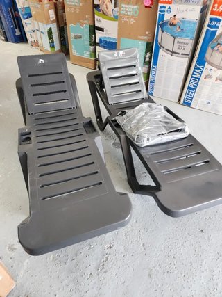 Set de Tumbonas y mesa auxiliar exterior