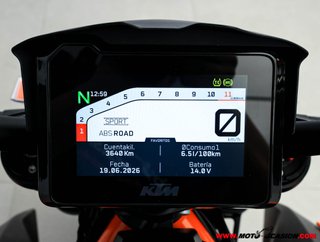 KTM 1290 SUPER DUKE R