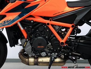 KTM 1290 SUPER DUKE R