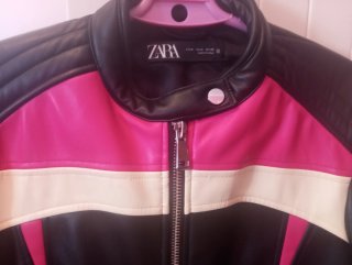 Cazadora Estilo Motera. Zara Talla M