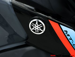 YAMAHA MT-09 ¿A2?