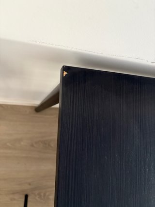 Mesa IKEA SANDSBERG negra con 4 sillas