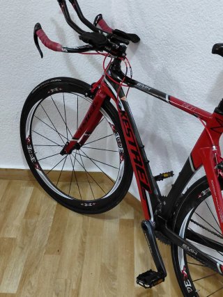 Bicicleta Triatlón Talla 56 Roja