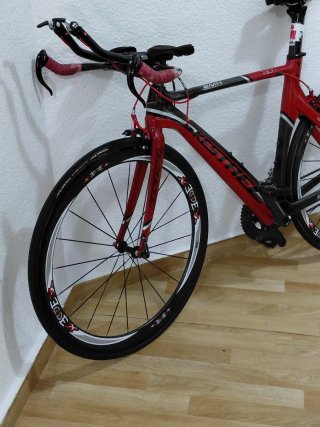 Bicicleta Triatlón Talla 56 Roja