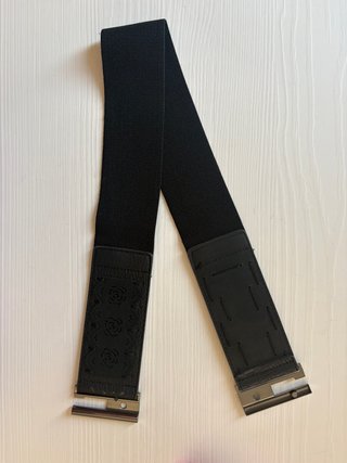 Cintura Yamamay nera con rose
