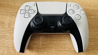 PS5 Slim con lettore + scatola + 1 controller + 3 giochi