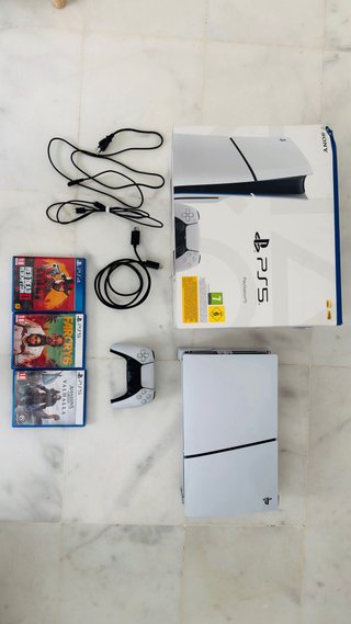 PS5 Slim con lettore + scatola + 1 controller + 3 giochi