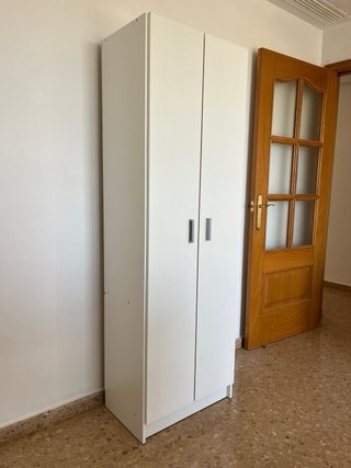 Armario almacenaje, aparador o escobero