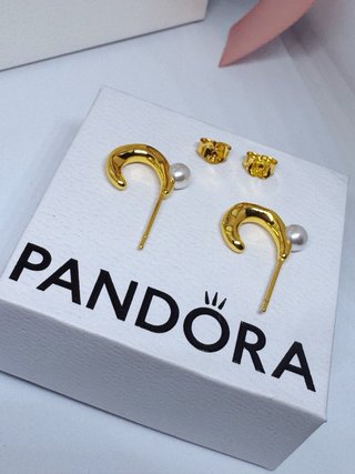 Pendientes Pandora Perla Orgánica Dorados
