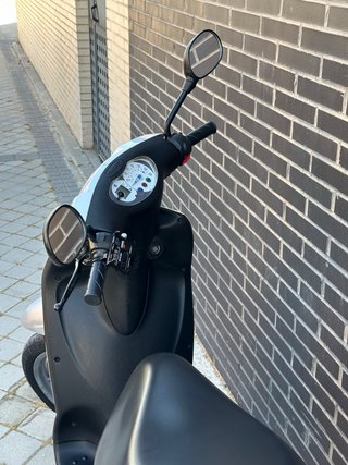 Piaggio 125cc Scooter - 2010 - 12.000 km