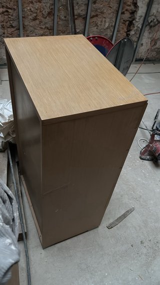 Cómoda de madera para habitación o despacho