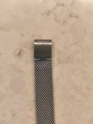 Reloj Casio LA670WE Mujer