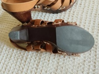 Sandalias de piel tacón plataforma T39