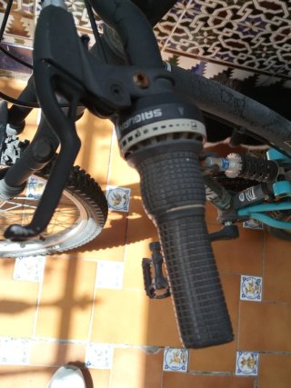 Bicicleta de Montaña Doble Suspensión