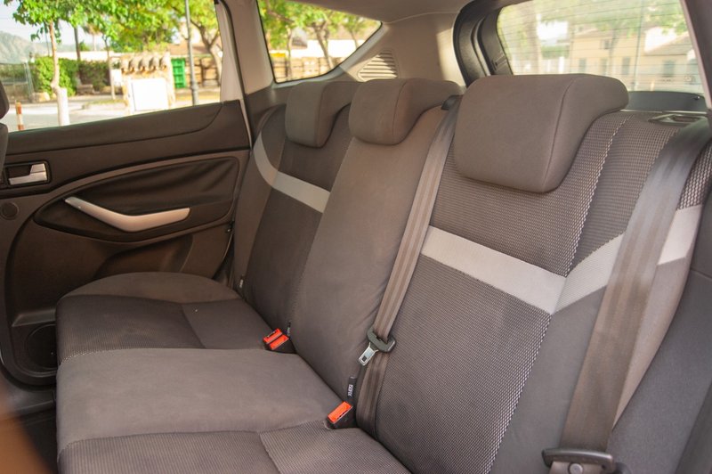 Ford Kuga 2.0 TDCi Trend 2WD 2009, foto 14