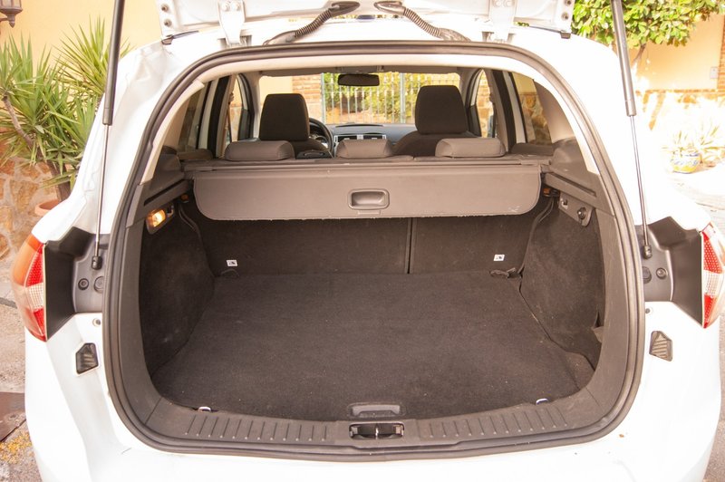 Ford Kuga 2.0 TDCi Trend 2WD 2009, foto 16
