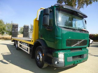 Volvo FL 320-CAMIONES PORTAMAQUINARIAS