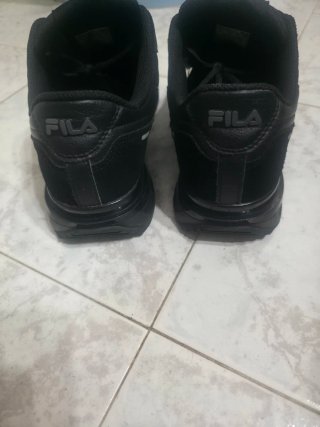 Tenis Fila Hombre Talla 43 Negros
