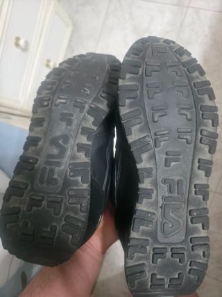 Tenis Fila Hombre Talla 43 Negros