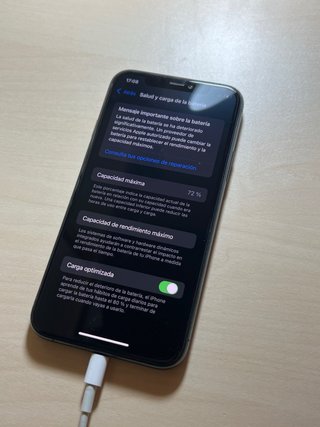 iPhone 11 Pro Verde + protector pantalla