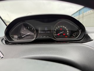 Peugeot 208 2016