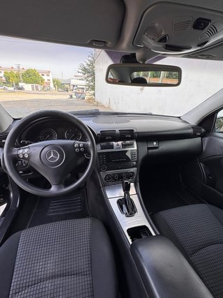 Mercedes-Benz Clase C 2005