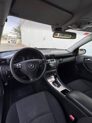 Mercedes-Benz Clase C 2005