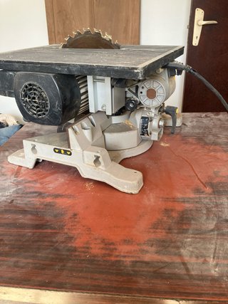 Mesa de corte ingletadora DeWalt